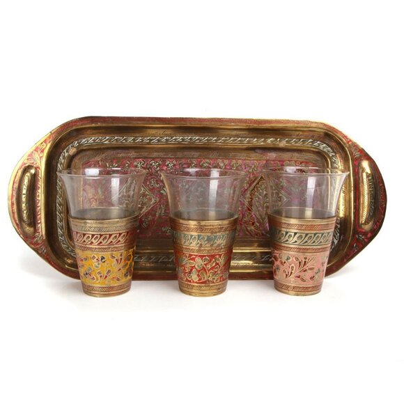 Vintage Indian Brass & Glass Hammered Cups & Tray  Engraved Floral Lassi - 4 Set - Picture 3 of 9